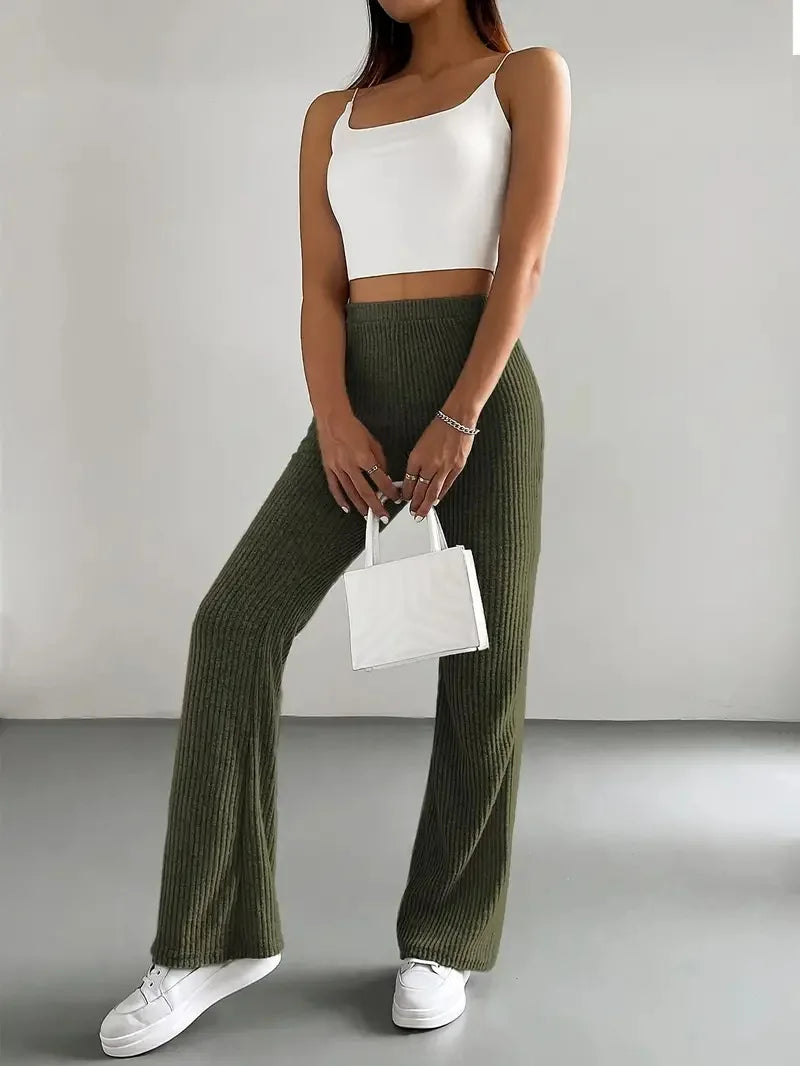 Nebbia Vivo Solid Flare Pants