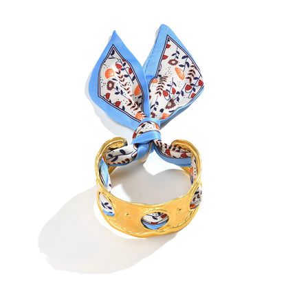 Filo d’Aria Bangle Bracelet