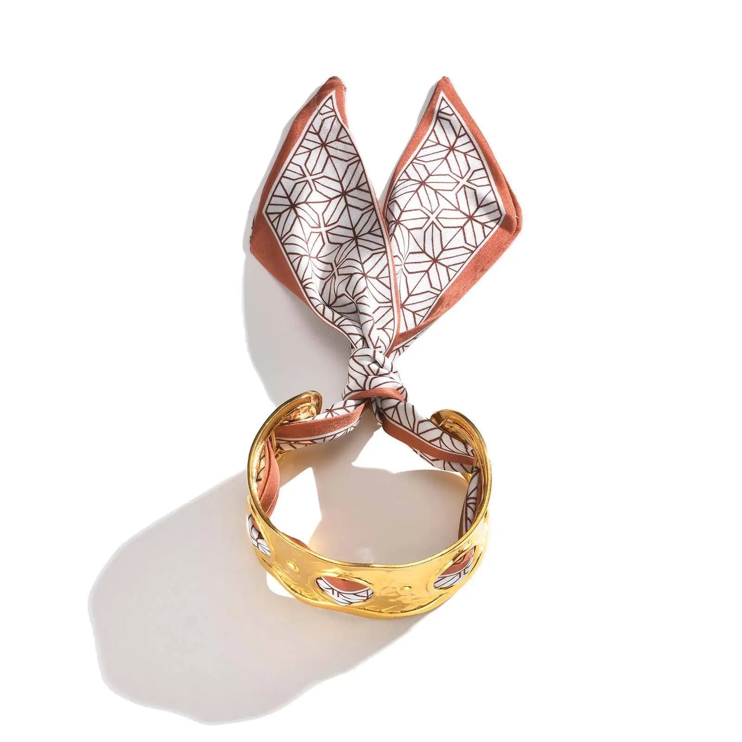 Filo d’Aria Bangle Bracelet